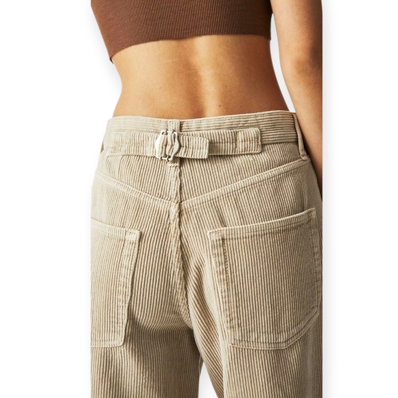 BDG Cream Logan Cinch Back Corduroy Jeans Sz 26 - Picture 2 of 7